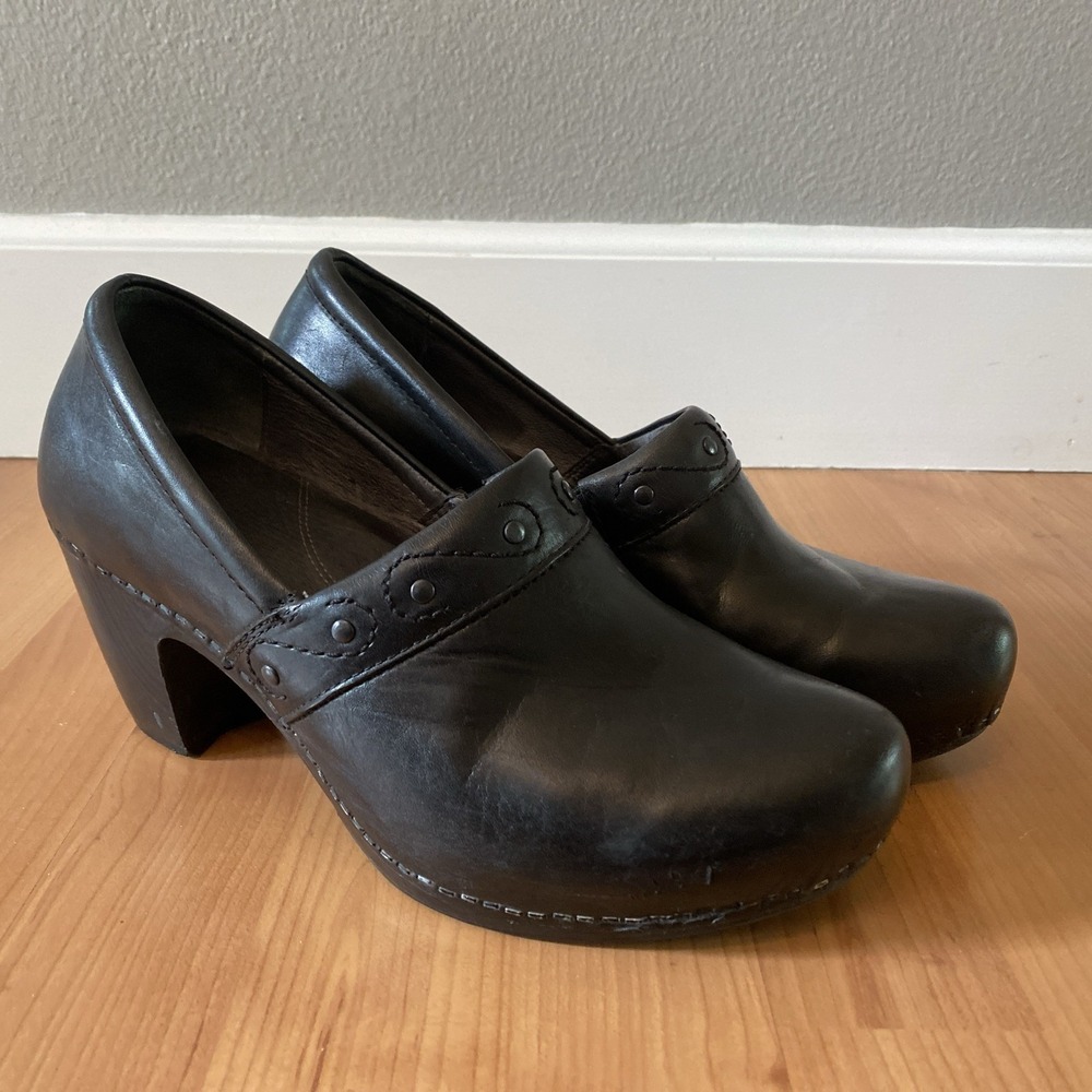 Dansko Shoes Womens 42 /US 11.5 Riki Black Leather Block Heeled Clogs Studded